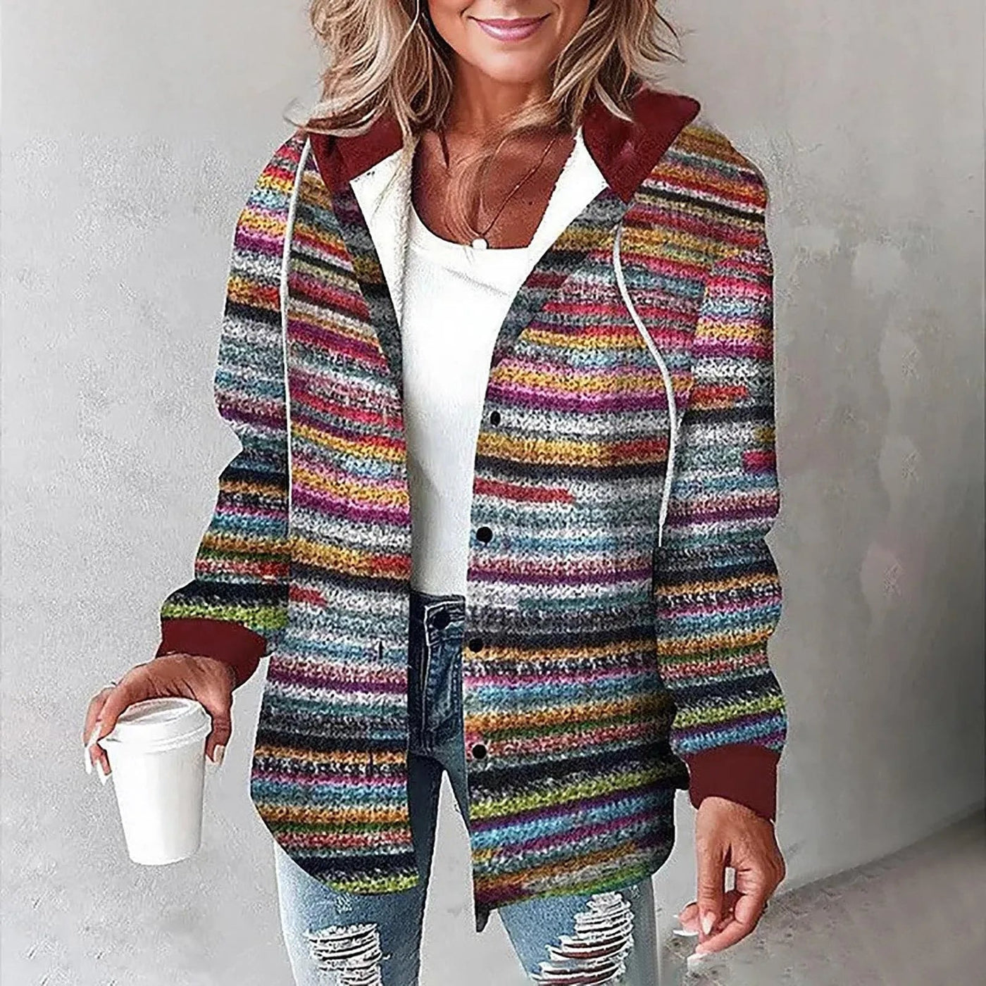 Vita | Stylische Karojacke mit Kapuze für ultimativen Komfort