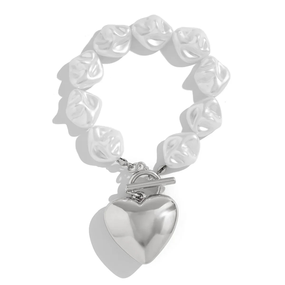 AURA | Armband mit Barockperlen & Herzdetail
