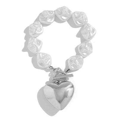 AURA | Armband mit Barockperlen & Herzdetail
