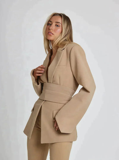 Madison | Eleganter Blazer mit Taillengürtel